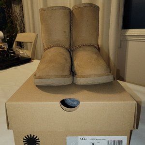 Class Ugg Toddler Chestnut - size 9